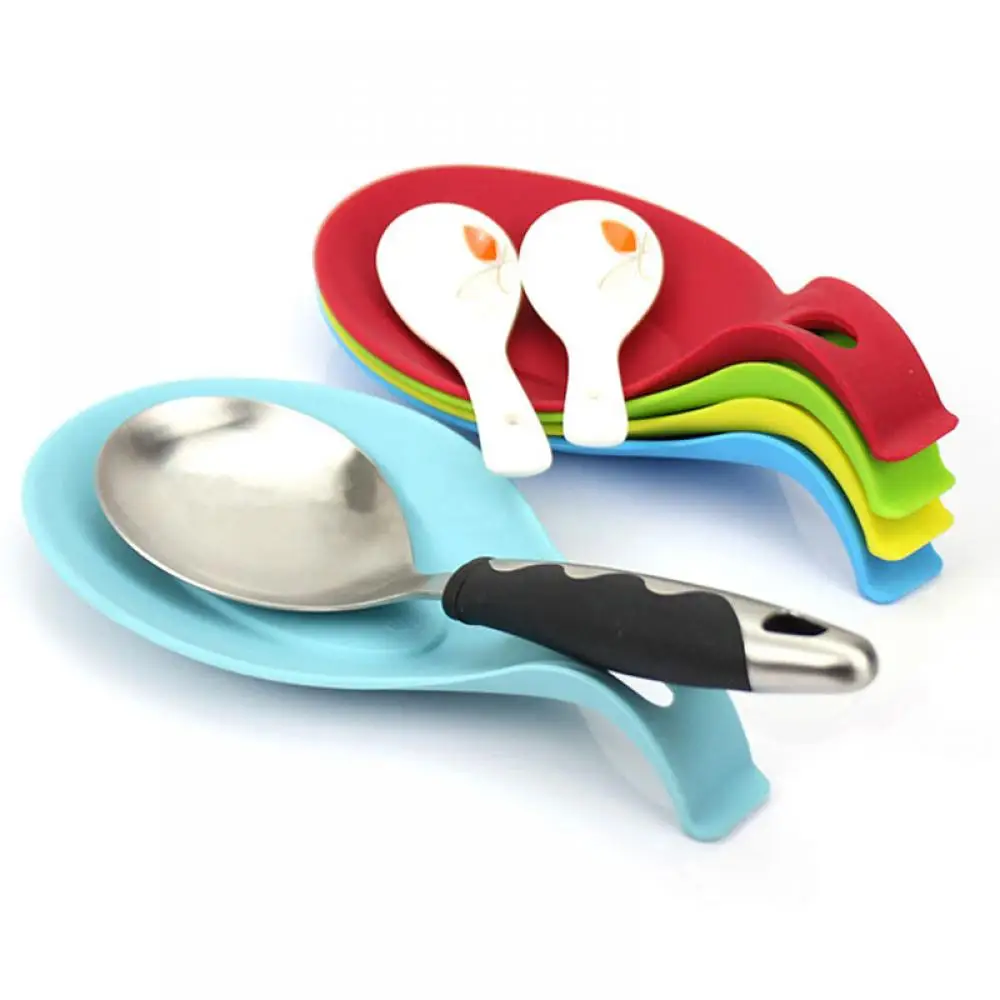 1pc Multipurpose Spoon Rest Pad Food Grade Silicone Gel Spoon Put Mat Device Heat Resistant Kitchen Spatula Holder Cooking Tool
1pc Multipurpose Spoon Rest Pad Food Grade Silicone Gel Spoon Put Mat Device Heat Resistant Kitchen Spatula Holder Cooking Tool