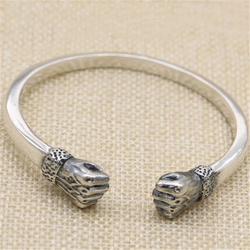 Pure 925 Sterling Silver Double Fist Cuff Bangle Bracelet Men Gothic Thai Silver 925 Bangle Cool Mens Personality Jewelry Gifts
Pure 925 Sterling Silver Double Fist Cuff Bangle Bracelet Men Gothic Thai Silver 925 Bangle Cool Mens Personality Jewelry Gifts