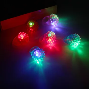 

360pcs Flashing Soft Jelly Ring Rave Party Blinking Glow Strawberry Ring Hot Selling Cool Led Light Up wen6540
