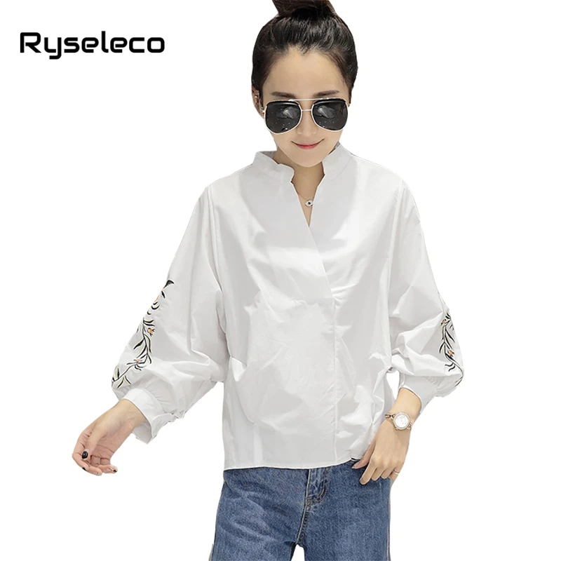 XXXL Autumn Floral Embroidery Lantern Sleeve Buttons Women Blouse Fashion V-Neck Irregular Tops Ovesize Casual Plus size Shirts
XXXL Autumn Floral Embroidery Lantern Sleeve Buttons Women Blouse Fashion V-Neck Irregular Tops Ovesize Casual Plus size Shirts