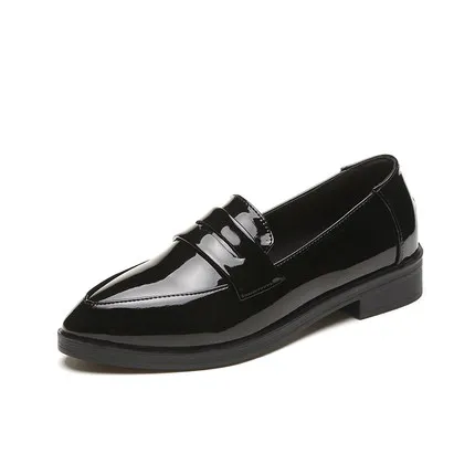 Peas shoes spring female 2018 new wild Korean version of the British wind pointed rivet small leather shoes female flat 76404
Peas shoes spring female 2018 new wild Korean version of the British wind pointed rivet small leather shoes female flat 76404