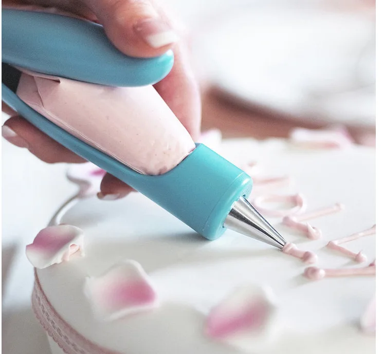 11pcs/set Nozzles Set Tool Dessert Decorators Cake Decorating Icing Piping Cream Syringe Tips Muffin Cake Pastry Pen Bag
11pcs/set Nozzles Set Tool Dessert Decorators Cake Decorating Icing Piping Cream Syringe Tips Muffin Cake Pastry Pen Bag