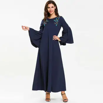 2019 Ethnic Floral Embroidery Women Muslim Maxi Dress Oversized Flare Long Sleeve Islamic Dubai UAE Arab Gown Plus Size VKDR1616
2019 Ethnic Floral Embroidery Women Muslim Maxi Dress Oversized Flare Long Sleeve Islamic Dubai UAE Arab Gown Plus Size VKDR1616