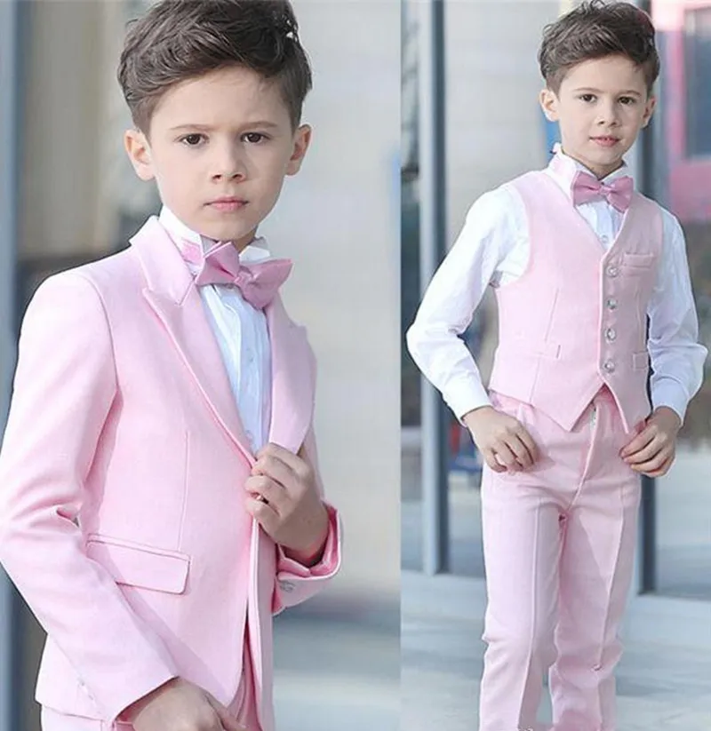 Custom Made Boy 4 Pieces Pink Suit Wedding Tuxedos Peak Lapel One Button Boy Formal Kids Suits for Party (Blazer+Pants+Vest+Tie)
Custom Made Boy 4 Pieces Pink Suit Wedding Tuxedos Peak Lapel One Button Boy Formal Kids Suits for Party (Blazer+Pants+Vest+Tie)