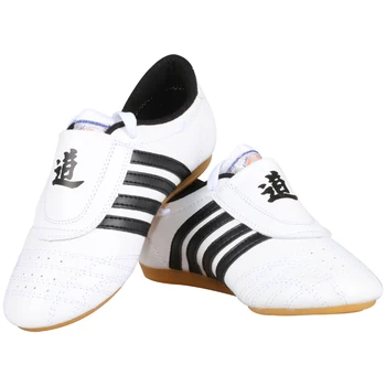 Professional Taekwondo Shoes Breathable Wear-resistant Tae kwon do Martial Art Training Sneaker White
Professional Taekwondo Shoes Breathable Wear-resistant Tae kwon do Martial Art Training Sneaker White