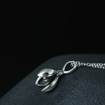 Chain Necklace Female Literary Magnolia Flower Necklace Restoring Ancient Ways Clavicle Thai Silver Ornaments Wholesale
Chain Necklace Female Literary Magnolia Flower Necklace Restoring Ancient Ways Clavicle Thai Silver Ornaments Wholesale