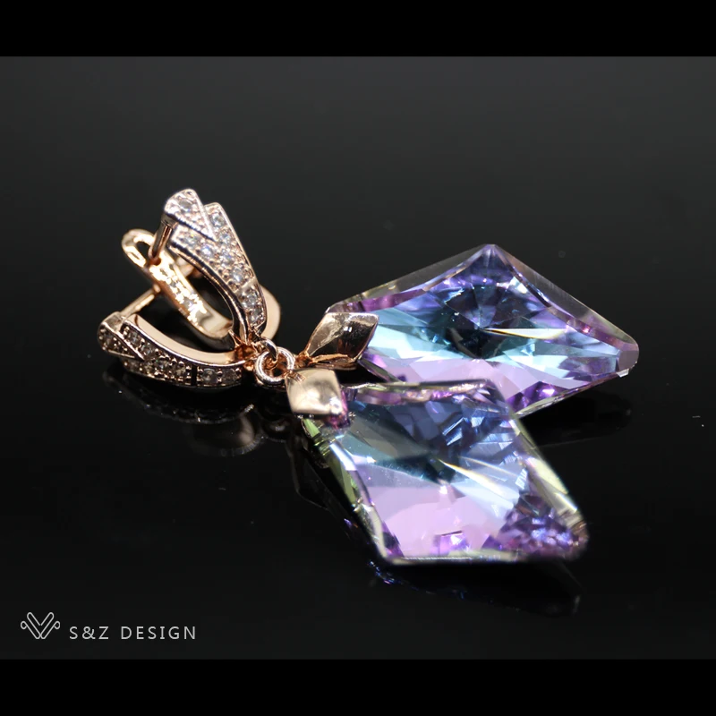 Prisms crystal earrings plated with true rose gold glitter long ear buckle pendant European and American fashion allergy earring
Prisms crystal earrings plated with true rose gold glitter long ear buckle pendant European and American fashion allergy earring