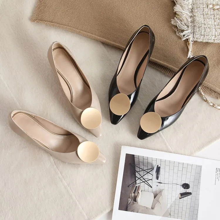 MLJUESE 2019 women pumps Soft Patent leather Metal decoration autumn spring thin heel high heels party wedding dress
MLJUESE 2019 women pumps Soft Patent leather Metal decoration autumn spring thin heel high heels party wedding dress
