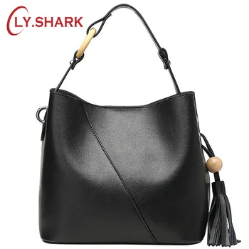 LY.SHARK Women Leather Handbags Simple Tassels Genuine Leather Bag High Quality Bucket Bag Luxury Handbags Women Bags Designer
LY.SHARK Women Leather Handbags Simple Tassels Genuine Leather Bag High Quality Bucket Bag Luxury Handbags Women Bags Designer
