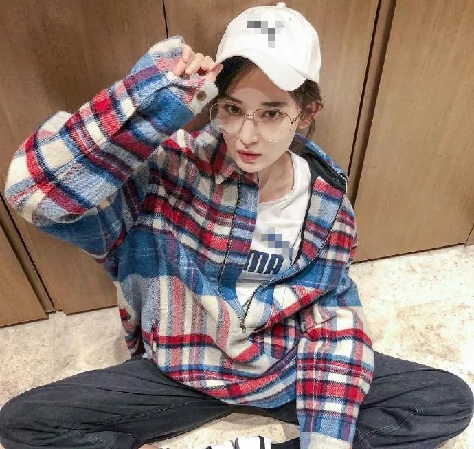 Spring 2019 New Star Gulina Za Ouyang Nana The Same Pattern Tweed Shirt Jacket Plaid Shirt Women Turn-down Collar Print Spliced
Spring 2019 New Star Gulina Za Ouyang Nana The Same Pattern Tweed Shirt Jacket Plaid Shirt Women Turn-down Collar Print Spliced