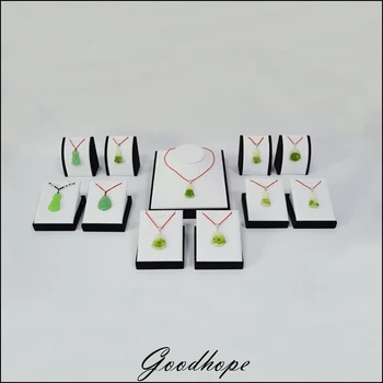 White Leatherette Necklace Pendant Busts & Mannequin Bracelet Chain Display Torso Kit 11 Pcs with Black Velvet for Shop Supplies
White Leatherette Necklace Pendant Busts & Mannequin Bracelet Chain Display Torso Kit 11 Pcs with Black Velvet for Shop Supplies