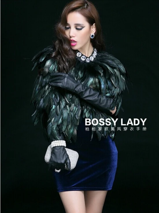 2019 woman fation new Feather top wear Short fur dancing cape pub singer shawl jacket Cape stage costume
2019 woman fation new Feather top wear Short fur dancing cape pub singer shawl jacket Cape stage costume