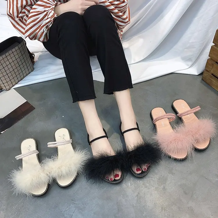 summer Korean version of ostrich feathers simple and elegant one-word two wear casual flat slippers women's solid color sandals
summer Korean version of ostrich feathers simple and elegant one-word two wear casual flat slippers women's solid color sandals