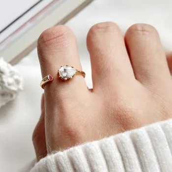 Designer zircon rings quality pure 925 sterling silver openwork rings simple fashion design wild charm women rings fine jewelry
Designer zircon rings quality pure 925 sterling silver openwork rings simple fashion design wild charm women rings fine jewelry