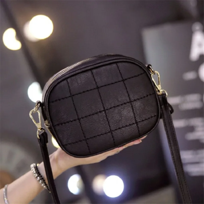 2018 Vintage Women Handbags Famous Fashion Plaid Shoulder Bags Ladies Totes Simple Trapeze Women Messenger Bag
2018 Vintage Women Handbags Famous Fashion Plaid Shoulder Bags Ladies Totes Simple Trapeze Women Messenger Bag