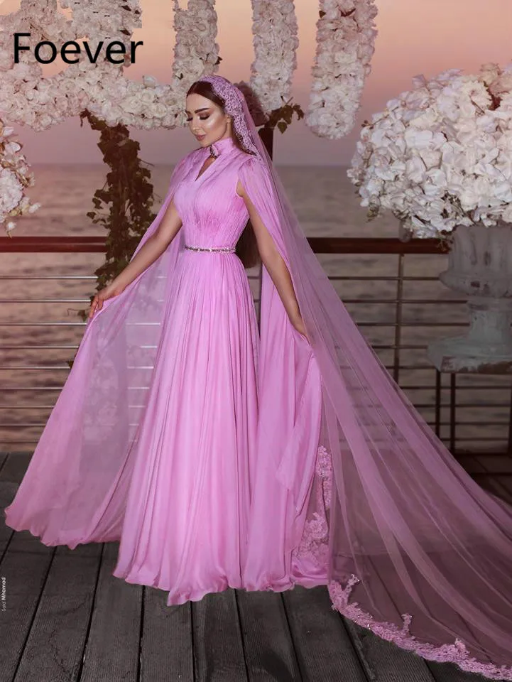 Saudi Arbaic Long Bridal Engagment Dresses Halter Neck Crystal Belt Long Dubai Prom Gowns
Saudi Arbaic Long Bridal Engagment Dresses Halter Neck Crystal Belt Long Dubai Prom Gowns