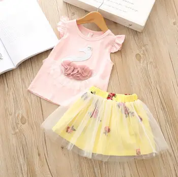 Girls clothes summer kids cotton clothing fashion swan flower clothing short sleeve T-shirt tops+skirts 2pcs kids suit
Girls clothes summer kids cotton clothing fashion swan flower clothing short sleeve T-shirt tops+skirts 2pcs kids suit