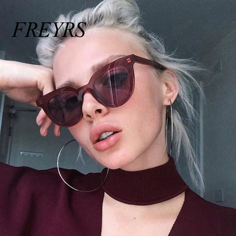 FREYRS 2018 Small Cat Eye Sunglasses Women Luxury Brand Women Sun Glasses New Retro Sunglass Vintage Eyewear Oculos UV400 5052
FREYRS 2018 Small Cat Eye Sunglasses Women Luxury Brand Women Sun Glasses New Retro Sunglass Vintage Eyewear Oculos UV400 5052