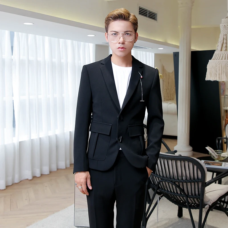 MEW Men's clothing Fashion hairstylist Personalized button night club men's casual pure color small suit(Suit + trousers )
MEW Men's clothing Fashion hairstylist Personalized button night club men's casual pure color small suit(Suit + trousers )
