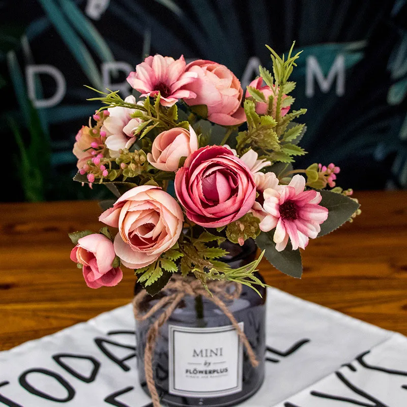 12 Heads/Bouquet Silk Artificial Flowers European Fall Vivid Peony Bride bouquet Fake Flowers For Wedding Home Party Decoration
12 Heads/Bouquet Silk Artificial Flowers European Fall Vivid Peony Bride bouquet Fake Flowers For Wedding Home Party Decoration