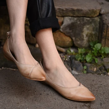 Careaymade-The original innovative cattle hide pointed single shoe light-mouthed comfortable flat sole pure handmade shoes
Careaymade-The original innovative cattle hide pointed single shoe light-mouthed comfortable flat sole pure handmade shoes