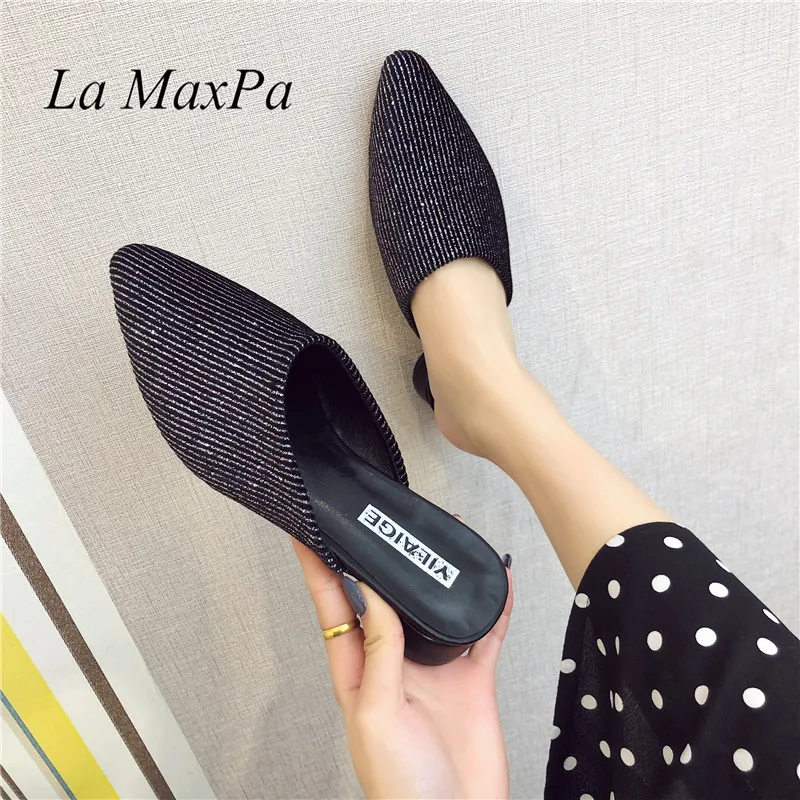 Women Low Heel Slippers Fashion Brand Mule Shoes Pointed Toe Flats Heel Slides Patchwork Sandal Ladies Cotton Zapatos Mujer Shoe
Women Low Heel Slippers Fashion Brand Mule Shoes Pointed Toe Flats Heel Slides Patchwork Sandal Ladies Cotton Zapatos Mujer Shoe