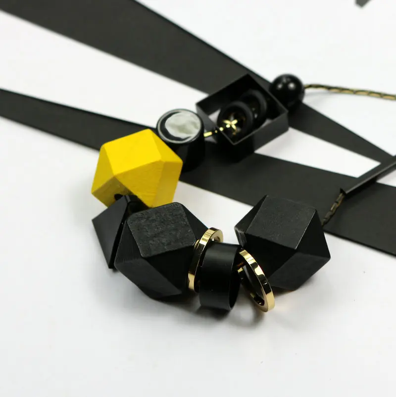 4438777514_1702559720