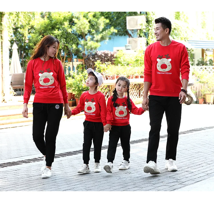 Family Look for Mother Daughter Father Family Clothing 2019 Christmas Deer Dad Mommy and Kids Clothes Family Matching Outfits
Family Look for Mother Daughter Father Family Clothing 2019 Christmas Deer Dad Mommy and Kids Clothes Family Matching Outfits