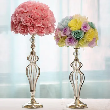 Multi-function metal single-head silver plated candlestick wedding home decoration
Multi-function metal single-head silver plated candlestick wedding home decoration