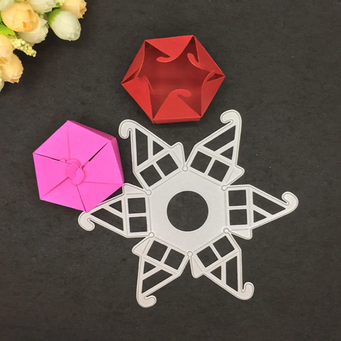 1Pc Hexagon Gift Candy Box Metal Cutting Dies Wedding Party Decorative Candy Case Stencil Embossing Dies Craft Scrapbooking Dies
1Pc Hexagon Gift Candy Box Metal Cutting Dies Wedding Party Decorative Candy Case Stencil Embossing Dies Craft Scrapbooking Dies