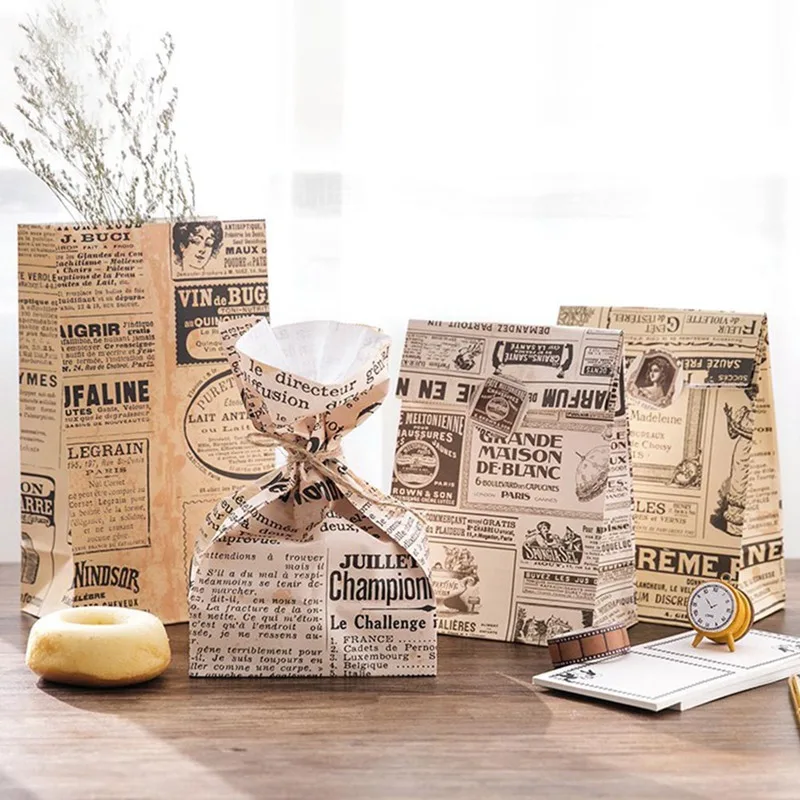 3 Pcs/set 23*13cm Vintage English Newspaper Paper Bag Best Gift Bags With Sticker For Christmas Party Candy Food Packaging Bags
3 Pcs/set 23*13cm Vintage English Newspaper Paper Bag Best Gift Bags With Sticker For Christmas Party Candy Food Packaging Bags