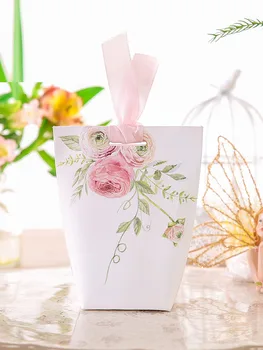 DIY Customized Wedding Favors Upscale Gift Boxes Paper Baby Shower Favor Boxes pink flowers Candy Box 50pcs/lot
DIY Customized Wedding Favors Upscale Gift Boxes Paper Baby Shower Favor Boxes pink flowers Candy Box 50pcs/lot
