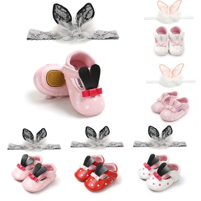 2Pcs Adorable Baby Girl Crib Shoes+Hairbands Newborn Baby Girl PU Leather Bow Anti-slip Crib Shoes Lace Head Wear Headband 0-18M
2Pcs Adorable Baby Girl Crib Shoes+Hairbands Newborn Baby Girl PU Leather Bow Anti-slip Crib Shoes Lace Head Wear Headband 0-18M