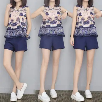 European station 2019 summer new large size women's fashion two-piece loose printed shirt solid color shorts suit 5502
European station 2019 summer new large size women's fashion two-piece loose printed shirt solid color shorts suit 5502