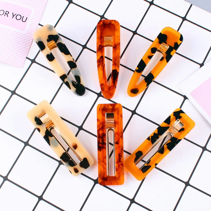 2019 New Fashion Women Vintage Hair Pin Clip Leopard Hair Clip Geometric Water Drop Shape Hairpin Hair Accessories Korean
2019 New Fashion Women Vintage Hair Pin Clip Leopard Hair Clip Geometric Water Drop Shape Hairpin Hair Accessories Korean