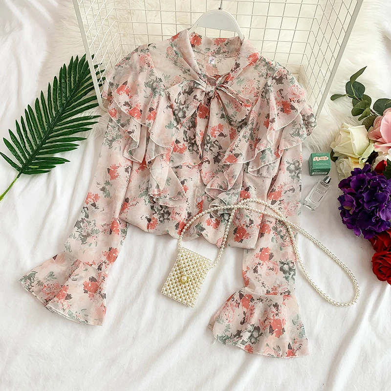 Chic Korean Printed Bow Collar Ruffle Long Flare Sleeve Loose Thin Chiffon Blouse Women Blusas Mujer De Moda G967
Chic Korean Printed Bow Collar Ruffle Long Flare Sleeve Loose Thin Chiffon Blouse Women Blusas Mujer De Moda G967