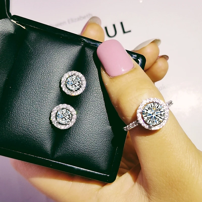925 Sterling Silver Jewelry set halo Engagement ring round stud earring for Wedding christmas Valentine's Day gift party J416
925 Sterling Silver Jewelry set halo Engagement ring round stud earring for Wedding christmas Valentine's Day gift party J416
