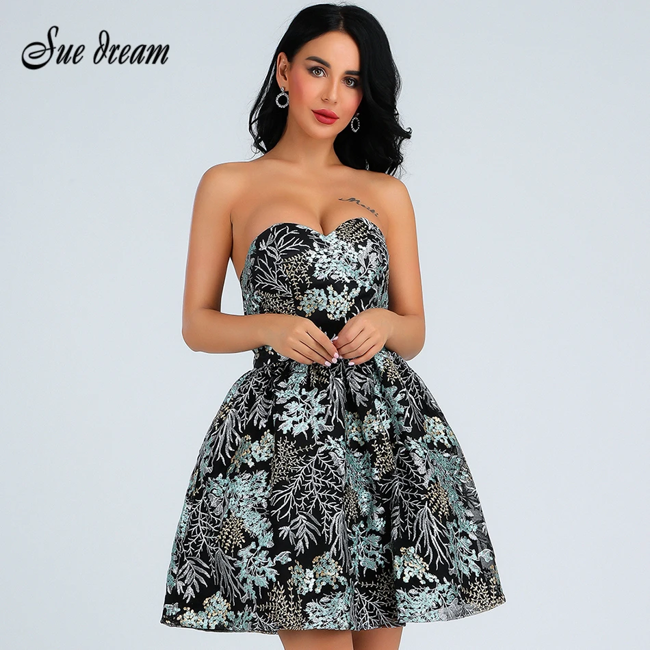 2019 summer new women's fashion elegant sexy strapless sleeveless embroidered dress bodycon club party mini dress
2019 summer new women's fashion elegant sexy strapless sleeveless embroidered dress bodycon club party mini dress