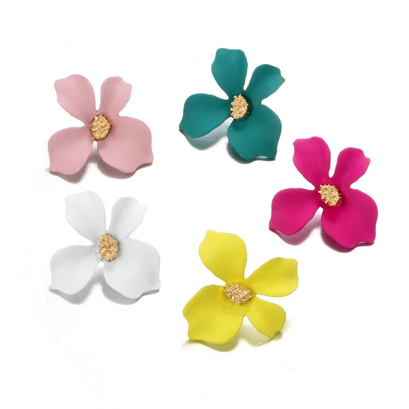 VEKNO Spray Paint Sweet Flower Stud Earrings For Women Fashion Accessories Elegant Cocktail Party Delicate Earring Summer Brinco
VEKNO Spray Paint Sweet Flower Stud Earrings For Women Fashion Accessories Elegant Cocktail Party Delicate Earring Summer Brinco