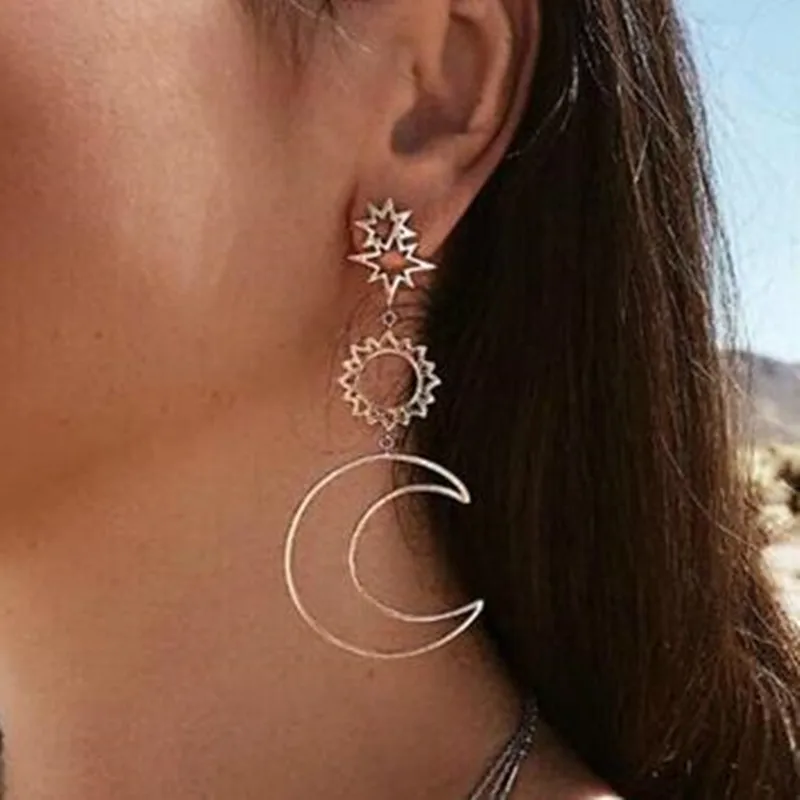 European and American retro asymmetrical exaggerated moon sun earrings For Wedding Party Gift
European and American retro asymmetrical exaggerated moon sun earrings For Wedding Party Gift