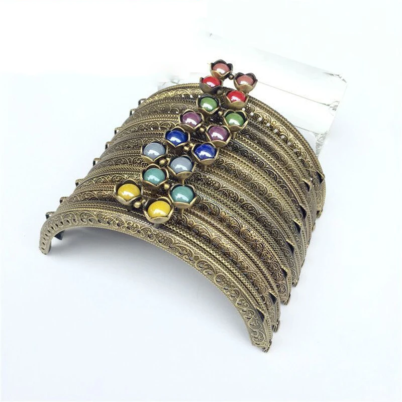 12.5cm vintage carved edge colorful lotus buckle beautiful women DIY coin bag metal clasp purse frame hardware set
12.5cm vintage carved edge colorful lotus buckle beautiful women DIY coin bag metal clasp purse frame hardware set