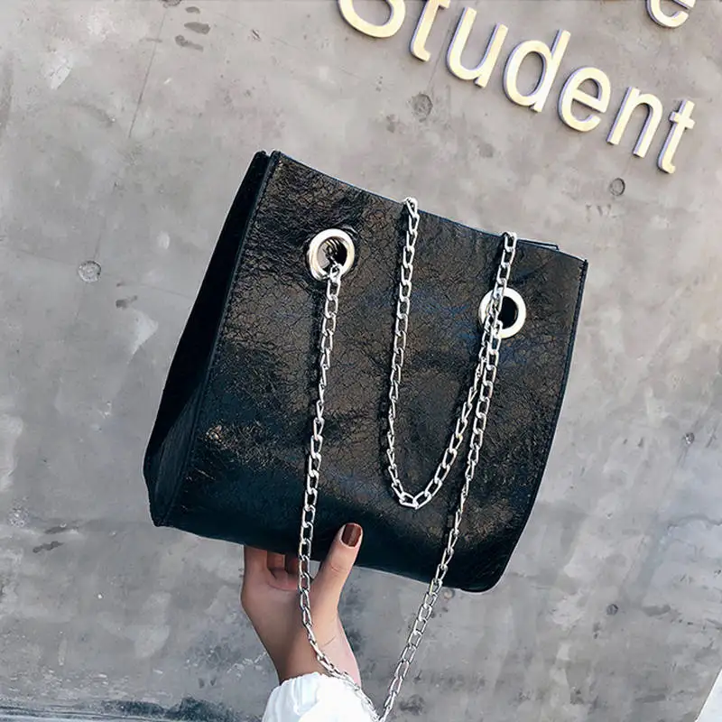 Fashion Designer Mini Chain Women Shoulder Bags Casual Hot Sale Luminous Female Crossbody Bag Luxury Shopping Lady Handbags
Fashion Designer Mini Chain Women Shoulder Bags Casual Hot Sale Luminous Female Crossbody Bag Luxury Shopping Lady Handbags