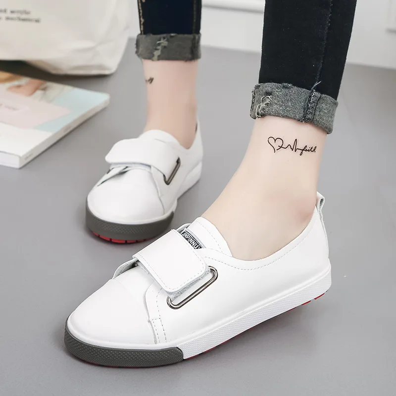 2017 spring and autumn women low to help shoes shallow mouth flat white shoes female magic paste solid color round students sing