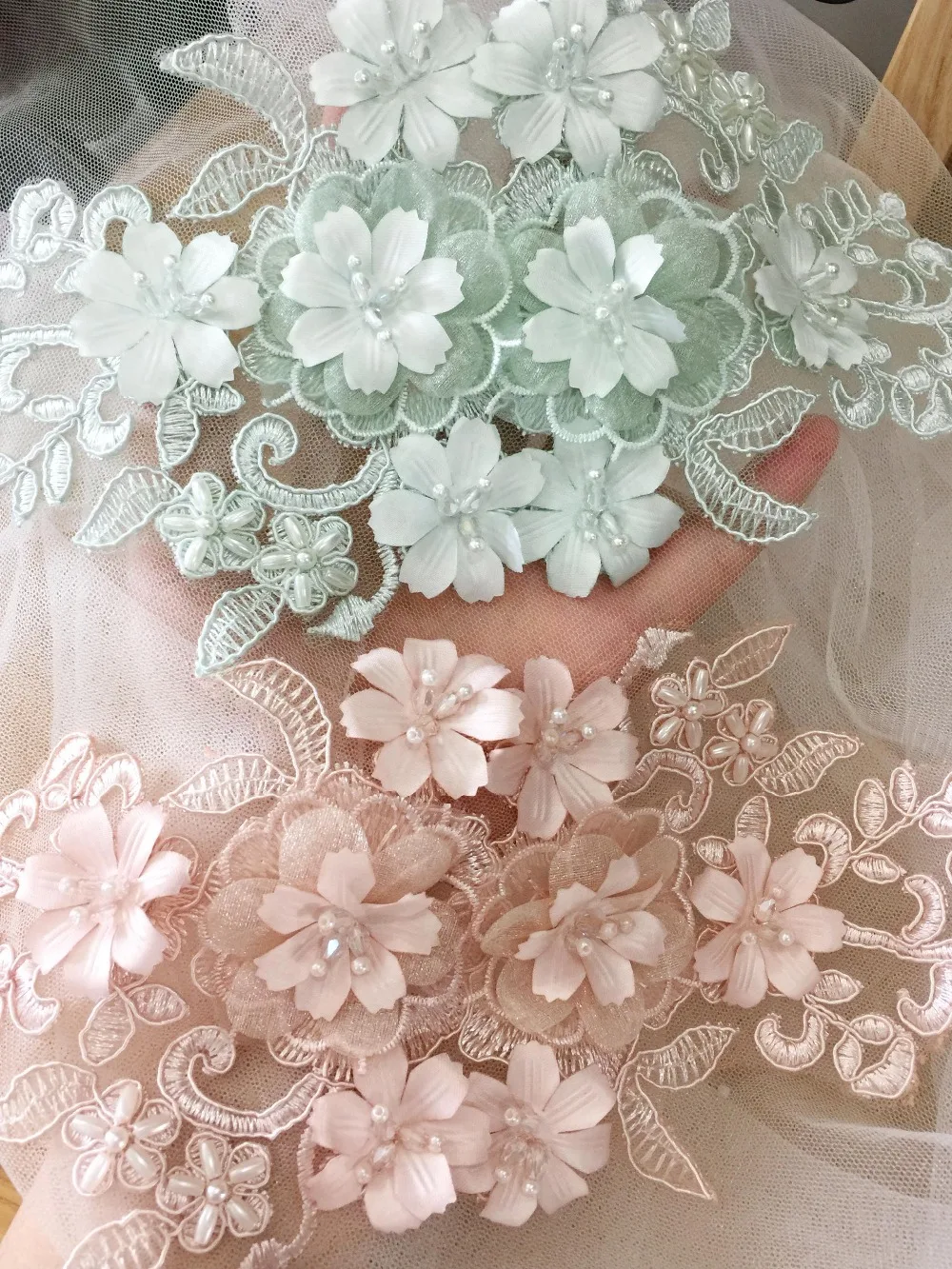 2 pieces Exquisite 3D Beading Applique Motif Embroidery SewingPatch Blossom Flower Addition for Gown Lyrical Dance Costume
2 pieces Exquisite 3D Beading Applique Motif Embroidery SewingPatch Blossom Flower Addition for Gown Lyrical Dance Costume