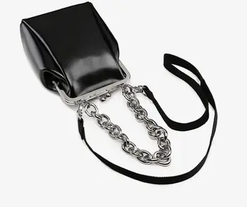 Female women bag simple style PU leather fashion small clip bag vintage messenger shoulder bag women's vintage handbag R-598FG
Female women bag simple style PU leather fashion small clip bag vintage messenger shoulder bag women's vintage handbag R-598FG
