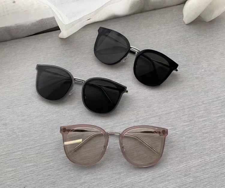 Acetate and Alloy Vintage Gentle mamabu Sunglasses Men Flat Lens Rimless Square Frame Women Sun Glasses Oculos Gafas De Sol
Acetate and Alloy Vintage Gentle mamabu Sunglasses Men Flat Lens Rimless Square Frame Women Sun Glasses Oculos Gafas De Sol