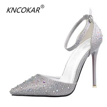 KNCOKAR 2018A shiny drill with a thin heel and a high heel with a shallow tip hollow-out a word to carry a female sandal sweet
KNCOKAR 2018A shiny drill with a thin heel and a high heel with a shallow tip hollow-out a word to carry a female sandal sweet