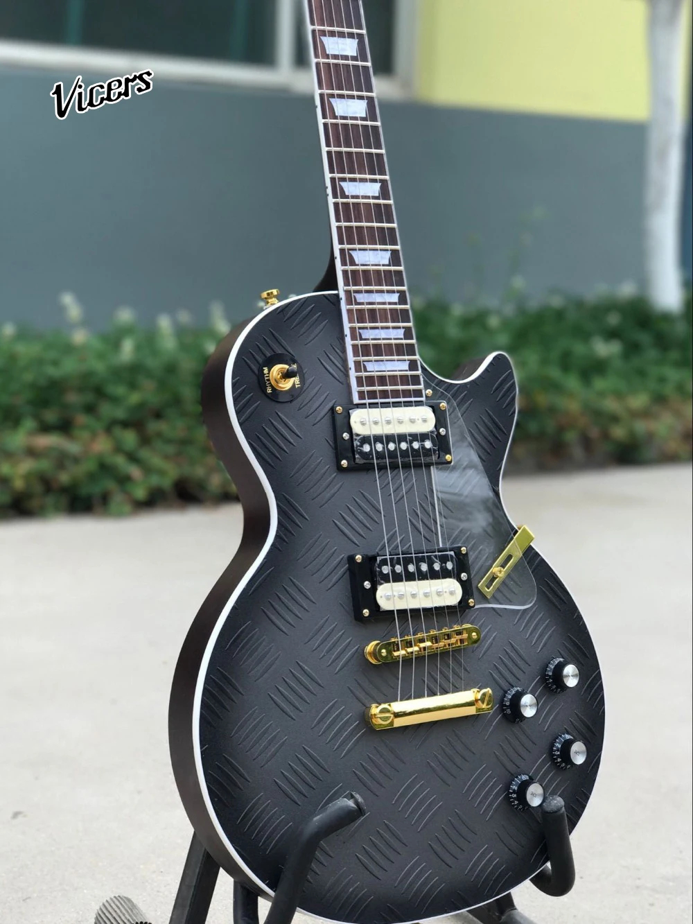 custom shop.Mahogany body electric guitar. Standard Chinese gitaar. standard custom guitarra.musical instruments.
custom shop.Mahogany body electric guitar. Standard Chinese gitaar. standard custom guitarra.musical instruments.