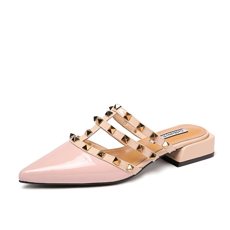 2019 summer female Muller shoes fashion rivet decorative sandals pointed toe female slippers women's shoes size 34-40
2019 summer female Muller shoes fashion rivet decorative sandals pointed toe female slippers women's shoes size 34-40
