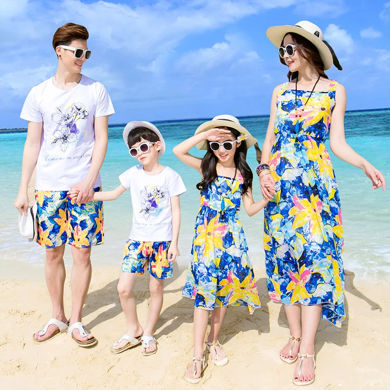 Family matching clothes father mother daughter son mom mommy and me clothes beach dress tshirts pants couple family look wear 20
Family matching clothes father mother daughter son mom mommy and me clothes beach dress tshirts pants couple family look wear 20